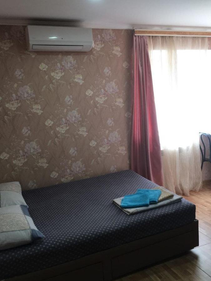 На Круговій Zaporizhia Pokoj fotografie